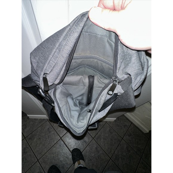 Cote et Ciel Cross Body Bag Riss Memory Tech For Laptop Versatile Gray iPad - Picture 6 of 11